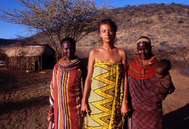 Jørn Stjerneklar på arbejde i DR Congo, hvor han tilrettelægger og fotografere for ¨Det Danske Kongo-Æventyr’, en filmtrilogi til DR2 / Foto: Peter Tygesen)