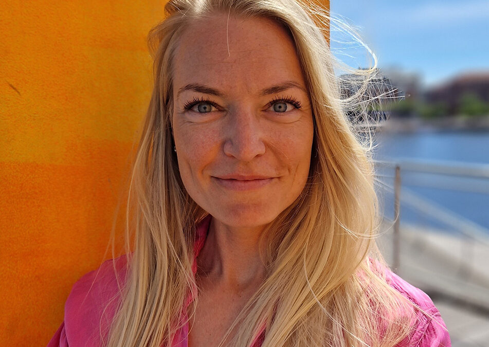 Webinar: Pitch din fagbog og land en forlagskontrakt